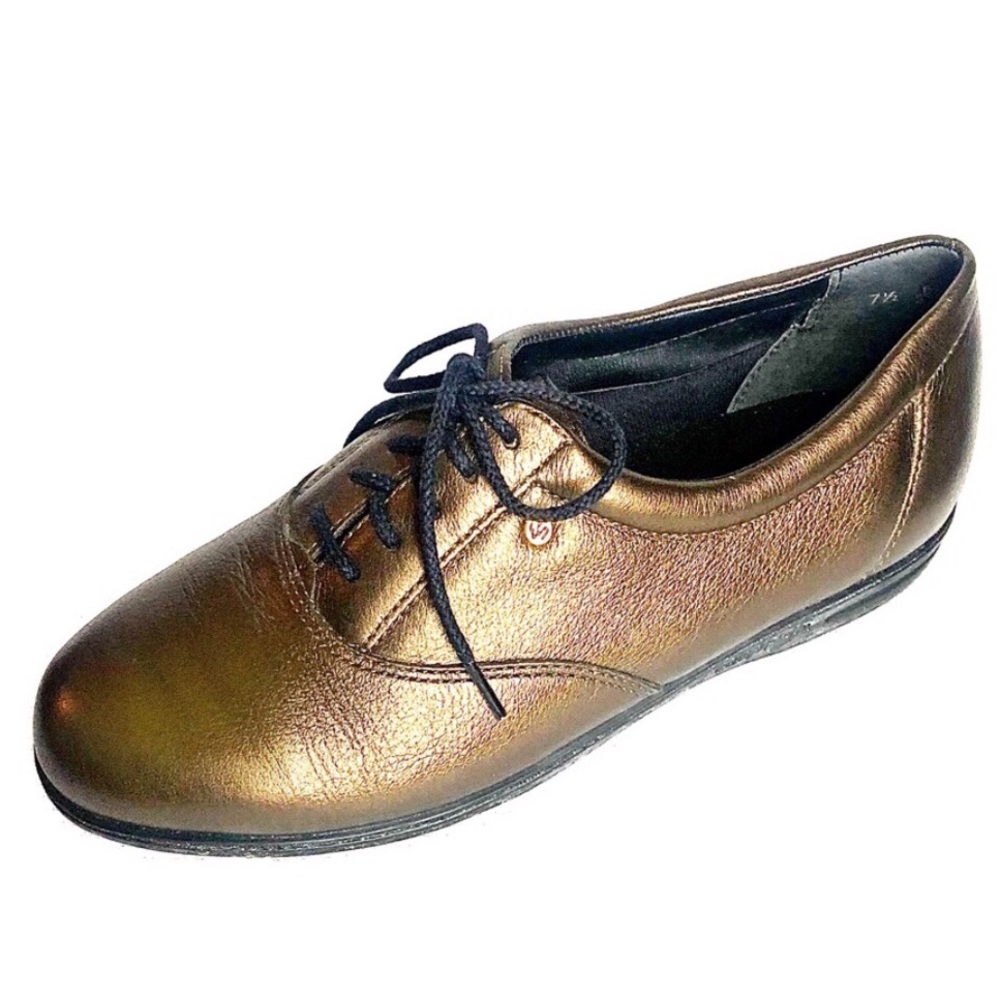 Easy Spirit Anti Gravity Brass Leather Sneaker 7.5
